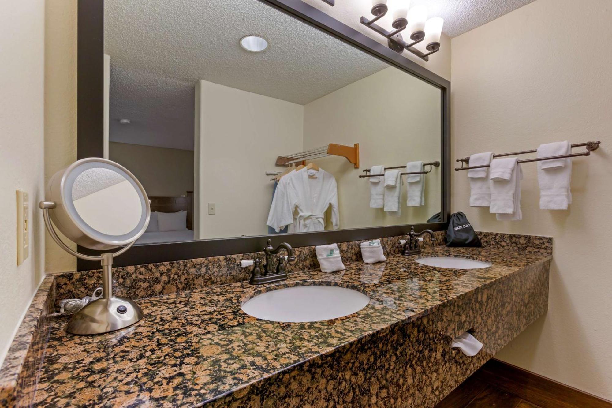 Best Western Paint Pony Lodge Шоу-Лоу Экстерьер фото